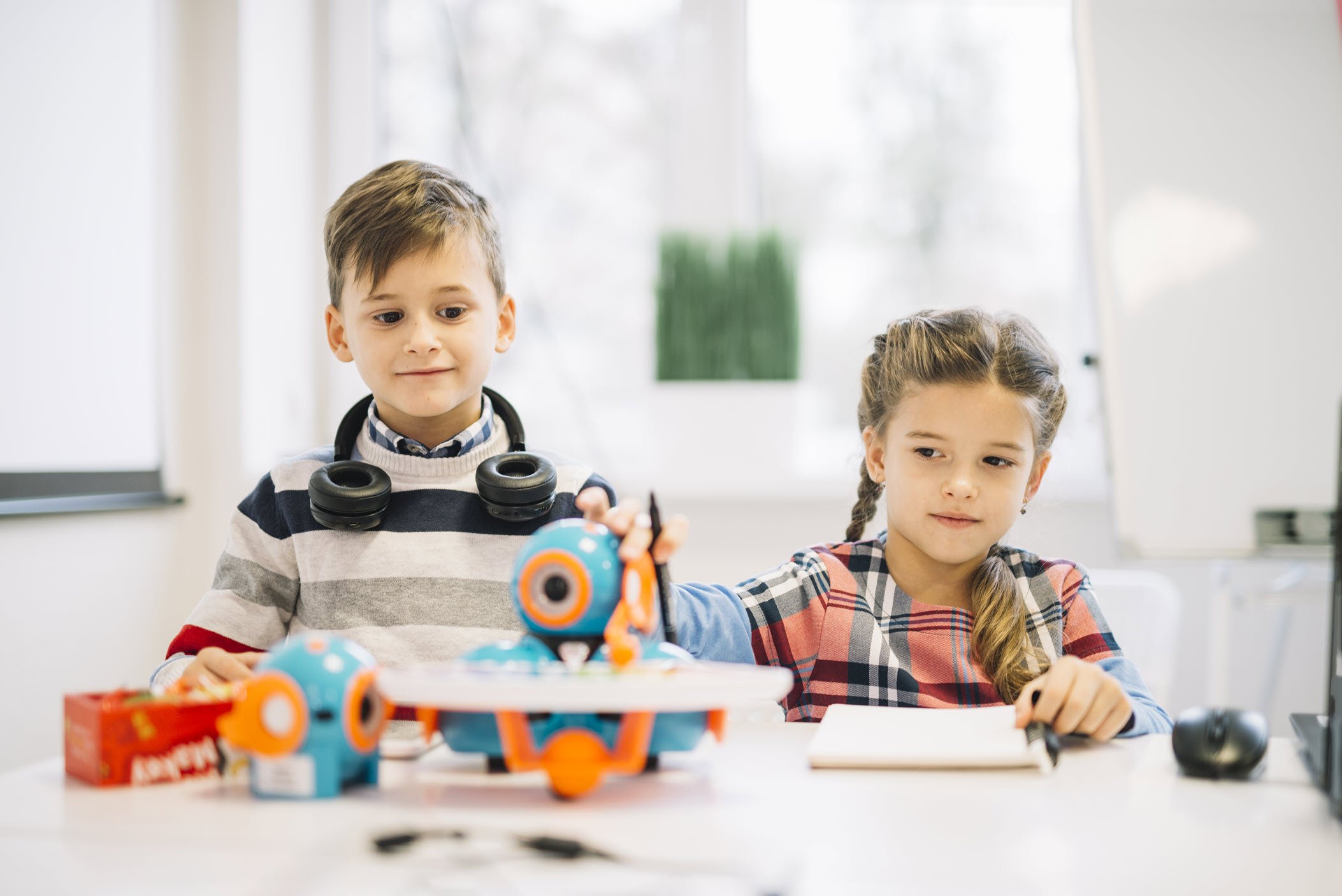 Educational Robots Examples / How To Train Your Robot National